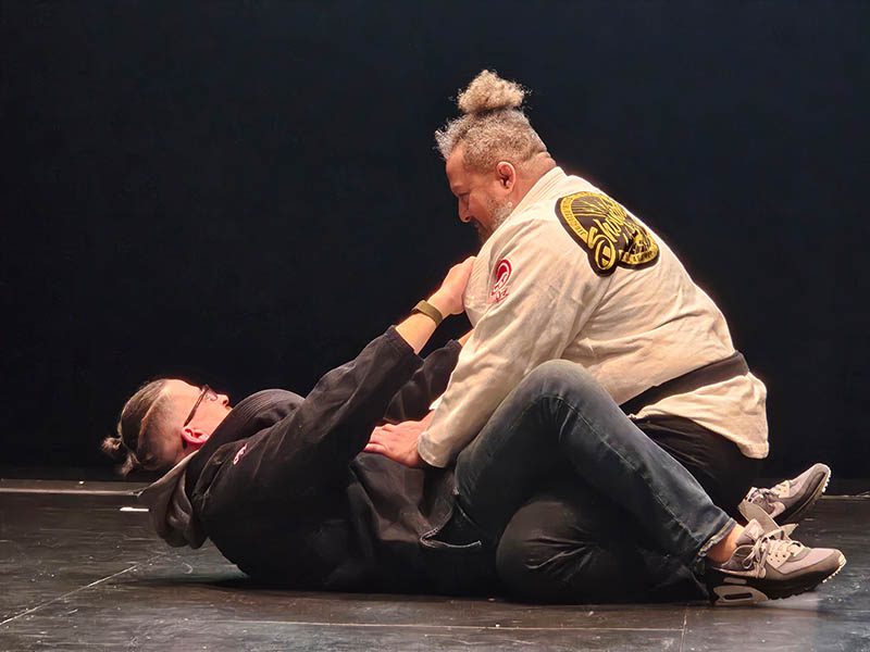 Tim Banks using Brazilian Jiu-Jitsu moves to make a point &ndash; Courtesy of Travis Webb